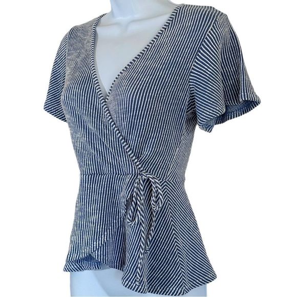 Caution to the Wind Junior’s Medium Short Sleeve Knit Striped Wrap Peplum Top - Picture 2 of 6